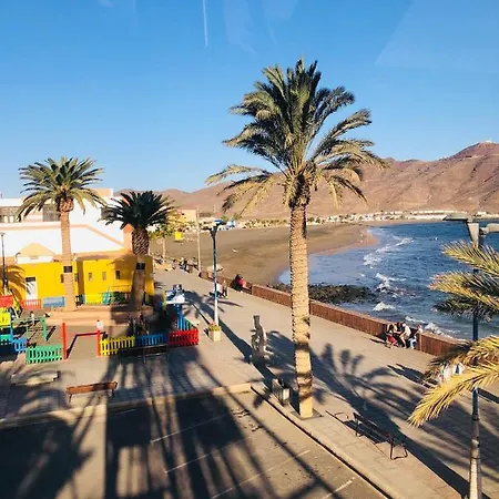 Casa Nurita Y El Cho 아파트 그란 타라할